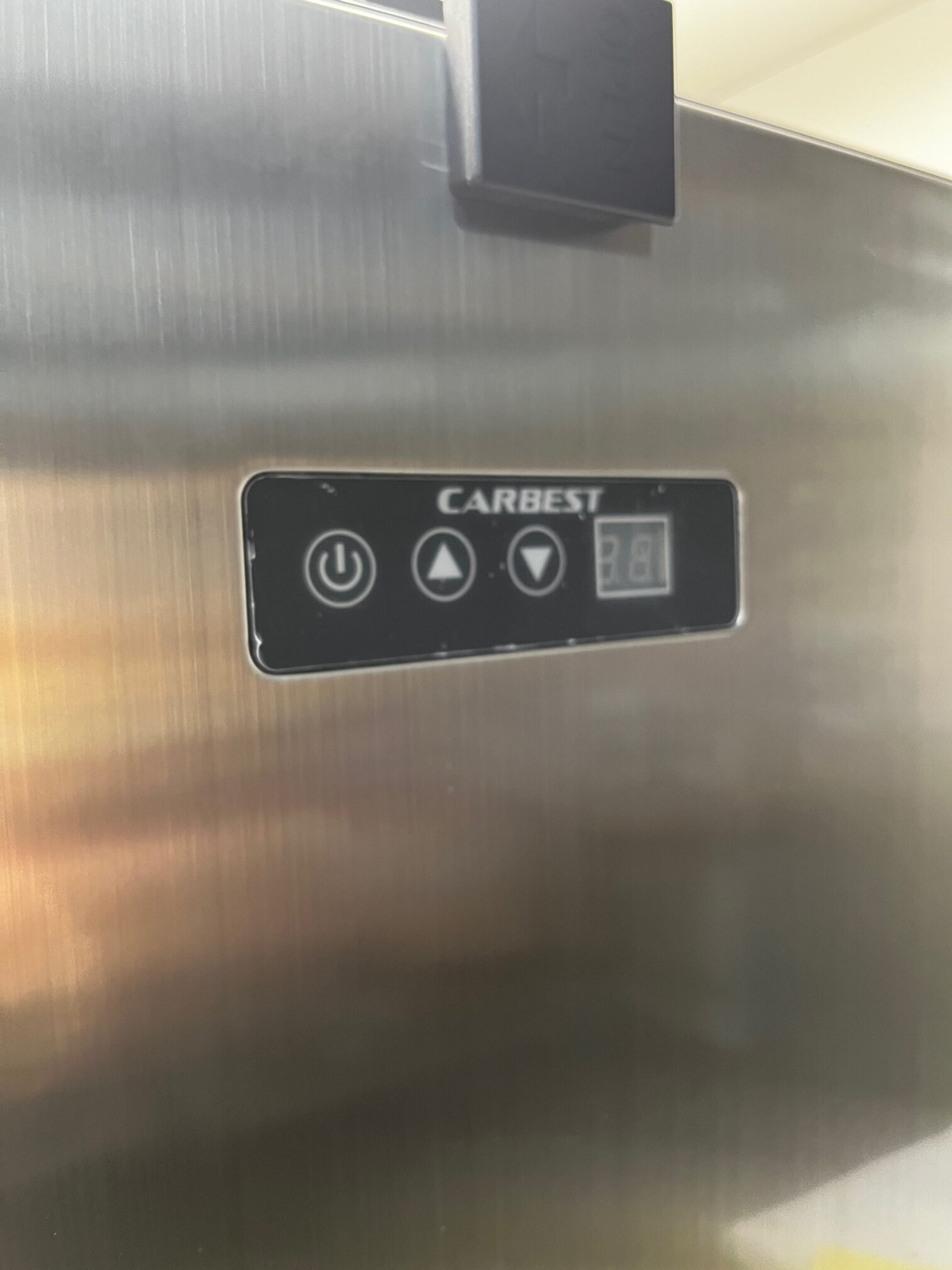 Carbest Kompressor Einbaukühlschrank 40L 71357