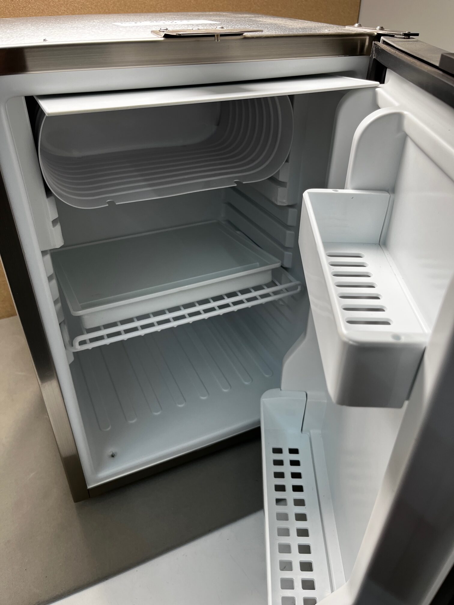 Carbest Kompressor Einbaukühlschrank 40L 71357