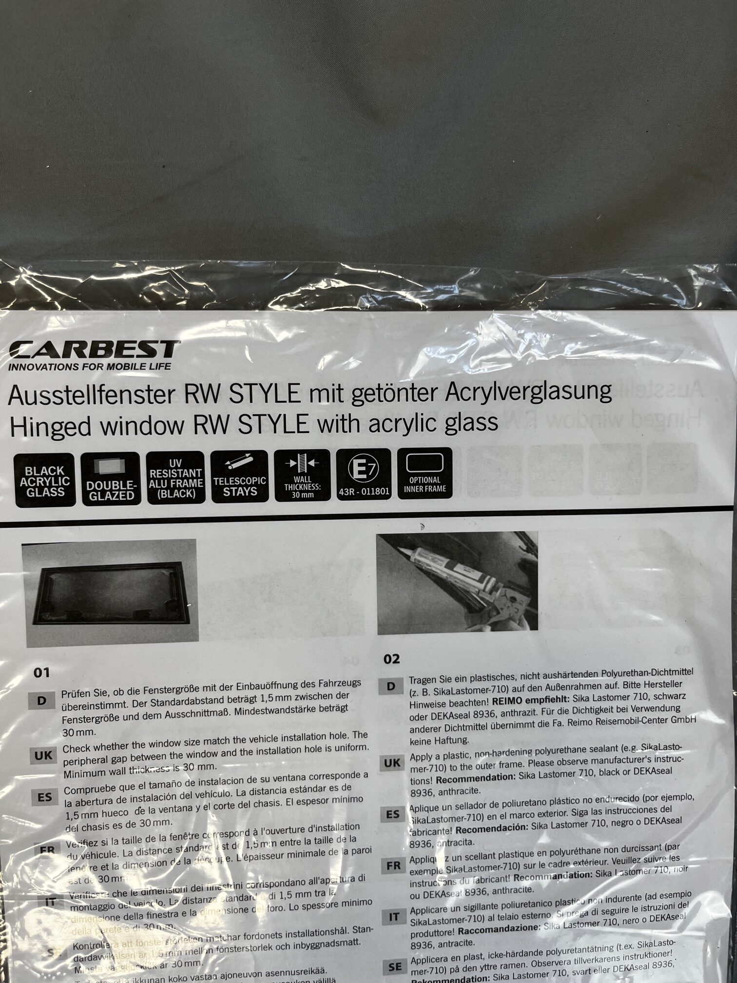 Carbest Ausstellfenster RW Style 700x400 mit getönter Acrylverglasung