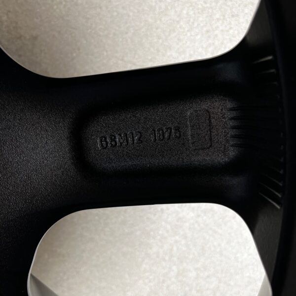 Alufelge 18`` Niesmann & Bischoff Emblem Ice Black 7,5Jx18H2