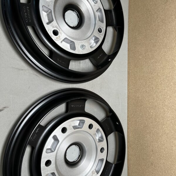 Iveco Daily - Disc, 2 Stück, Niesmann+Bischoff Emblem