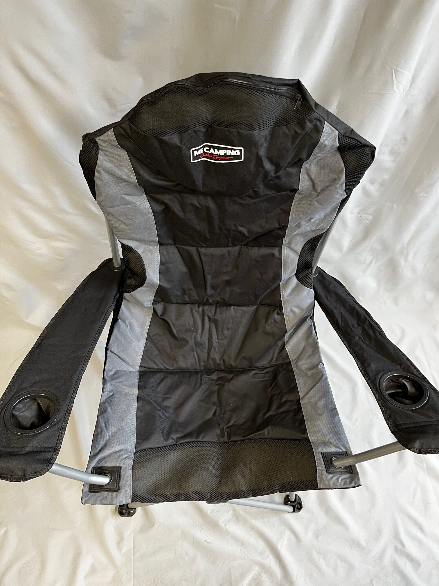 McCamping Campingstuhl schwarz grau mit Getränkehalter