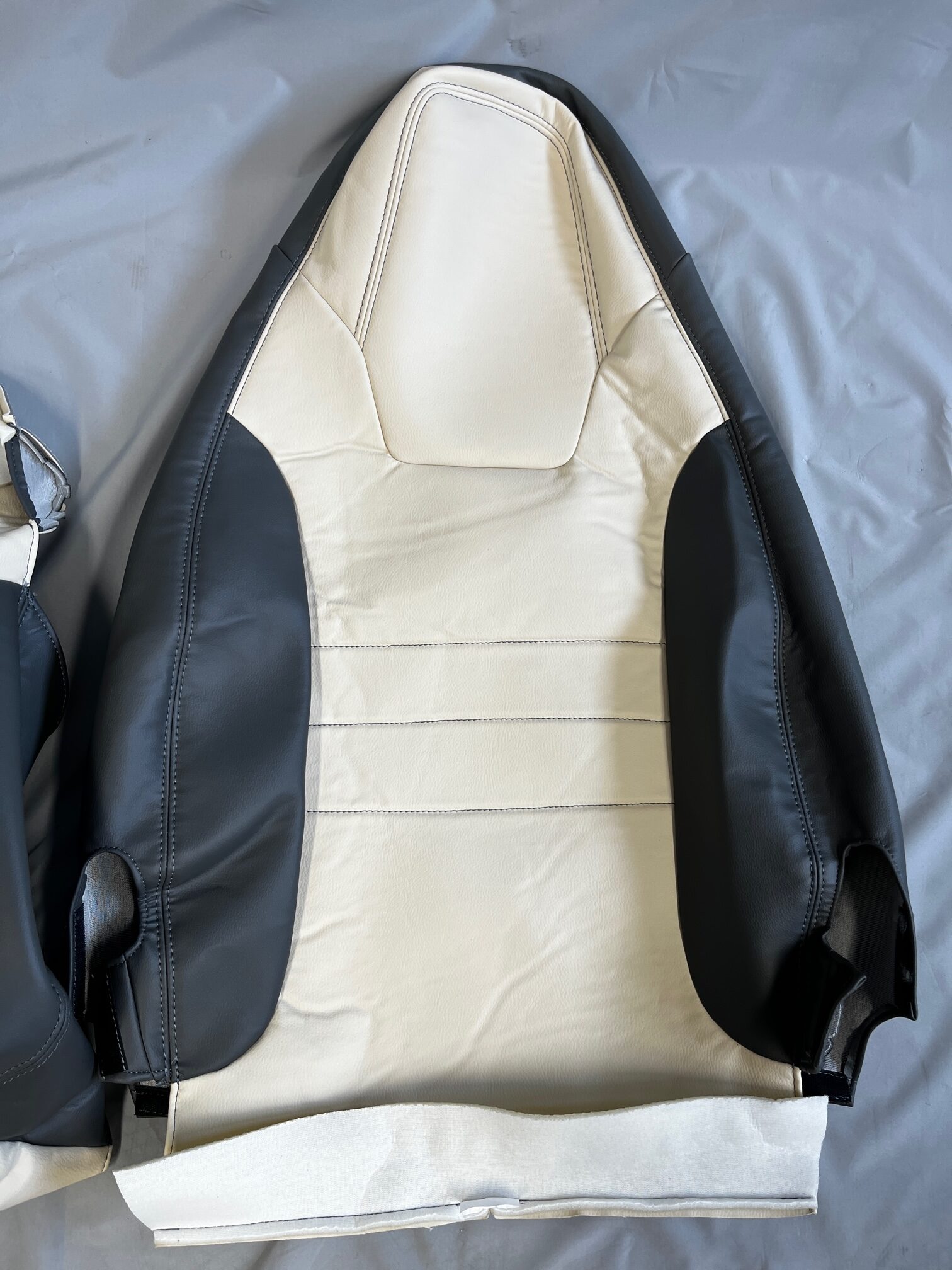 Reimo Sitzbezug Schonbezug für Fiat Ducato ab 2014 grau/beige