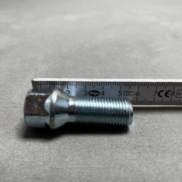 Radschrauben UBE 10.9 M16 5 Stk.