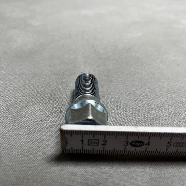 Radschrauben UBE 10.9 M16 5 Stk.