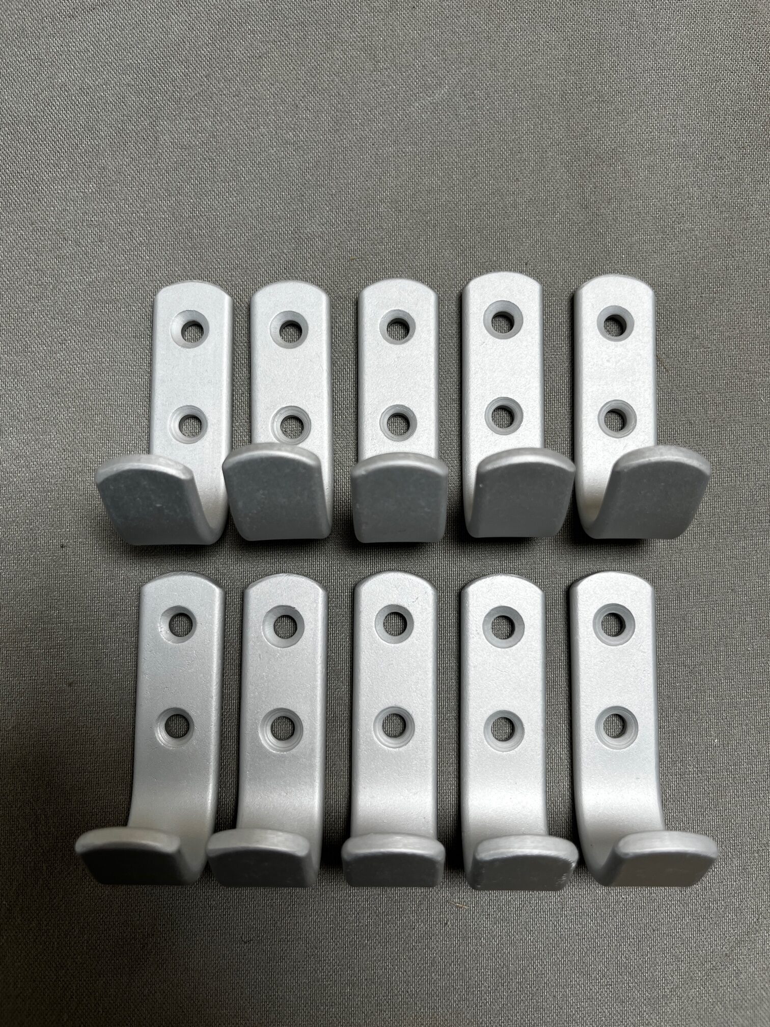 Häfele Mantelhaken silber matt 18x35x62mm 10 Stk.