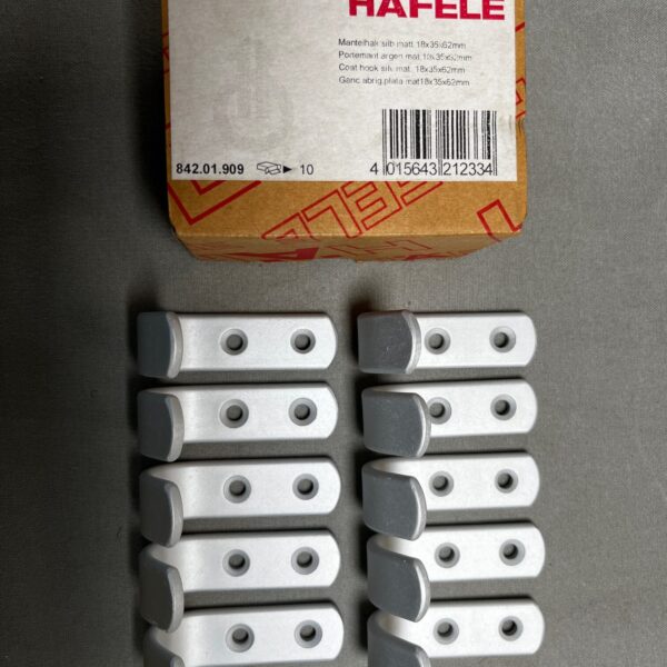 Häfele Mantelhaken silber matt 18x35x62mm 10 Stk.