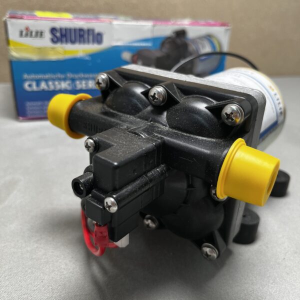 Lilie Shurflo Automatische Wasserdruckpumpe Classic Series 24 Volt 2,1 bar 10,6 l/min.