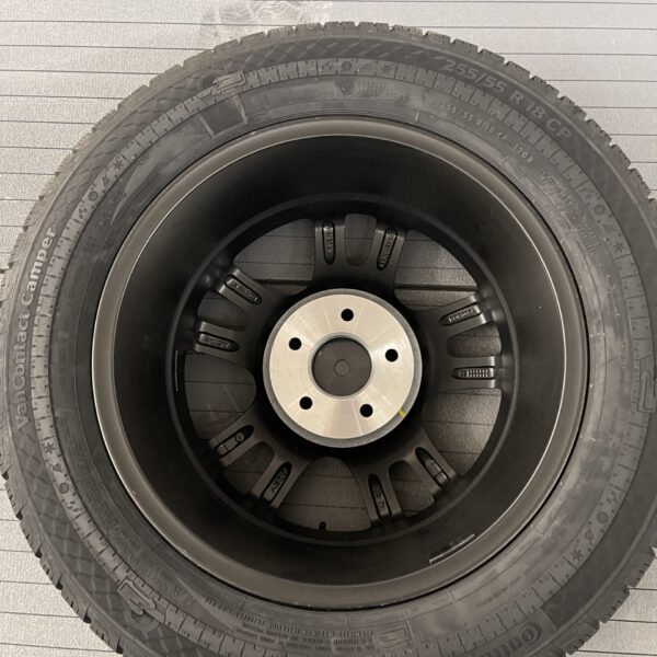 Continental VanContact Camper Kompletträder 255/55 R18 CP schwarz 4 Stück