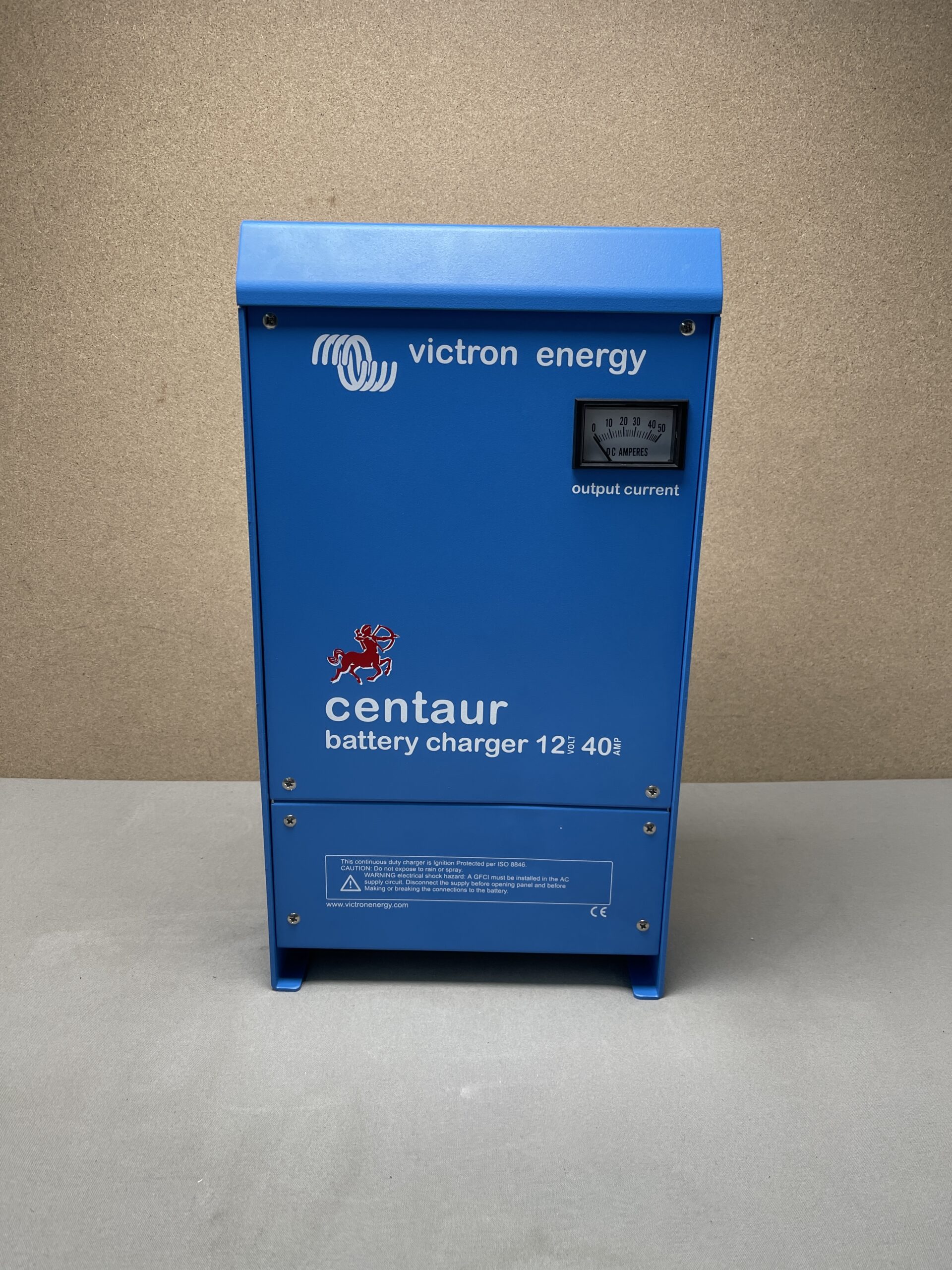 Victron energy Center Charger 1240 Ladegerät