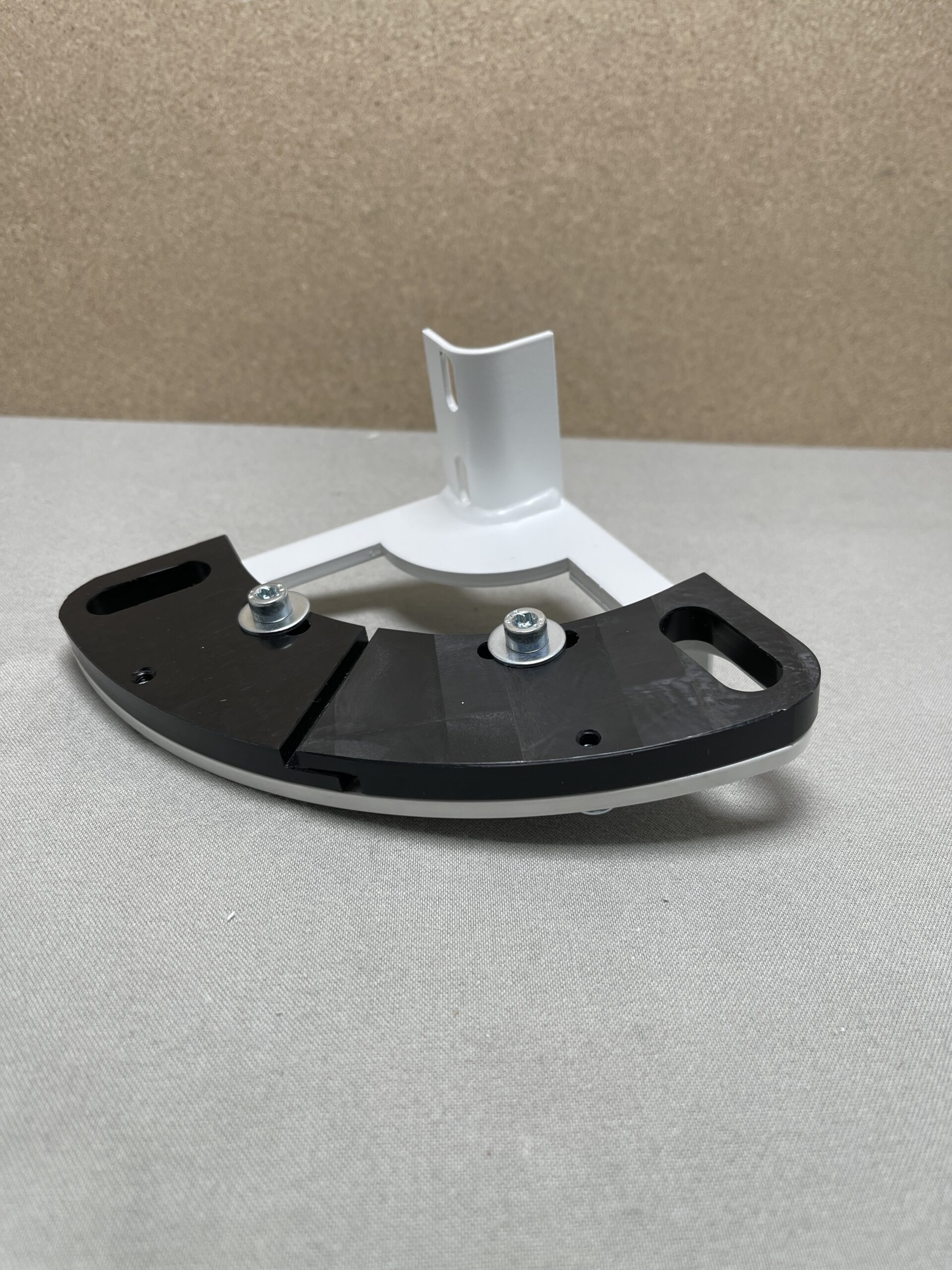 Verriegelungssystem für Dreh Toilette weiß