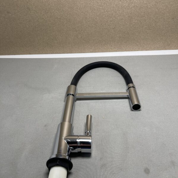 Wasserhahn Misch-Batterie EHM Keramik verchromt mit Anschlussschläuchen, für Wohnmobil