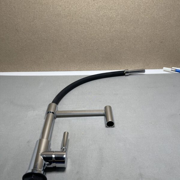 Wasserhahn Misch-Batterie EHM Keramik verchromt mit Anschlussschläuchen, für Wohnmobil