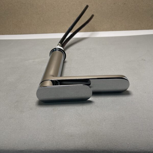 Wasserhahn verchromt mit Anschlussschläuchen, für Wohnmobil