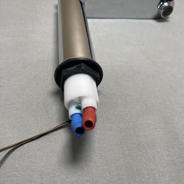 Wasserhahn verchromt ohne Anschlussschläuchen, für Wohnmobil