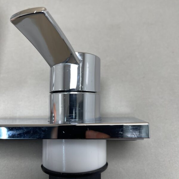 Wasserhahn verchromt mit Anschlussschläuchen, für Wohnmobil