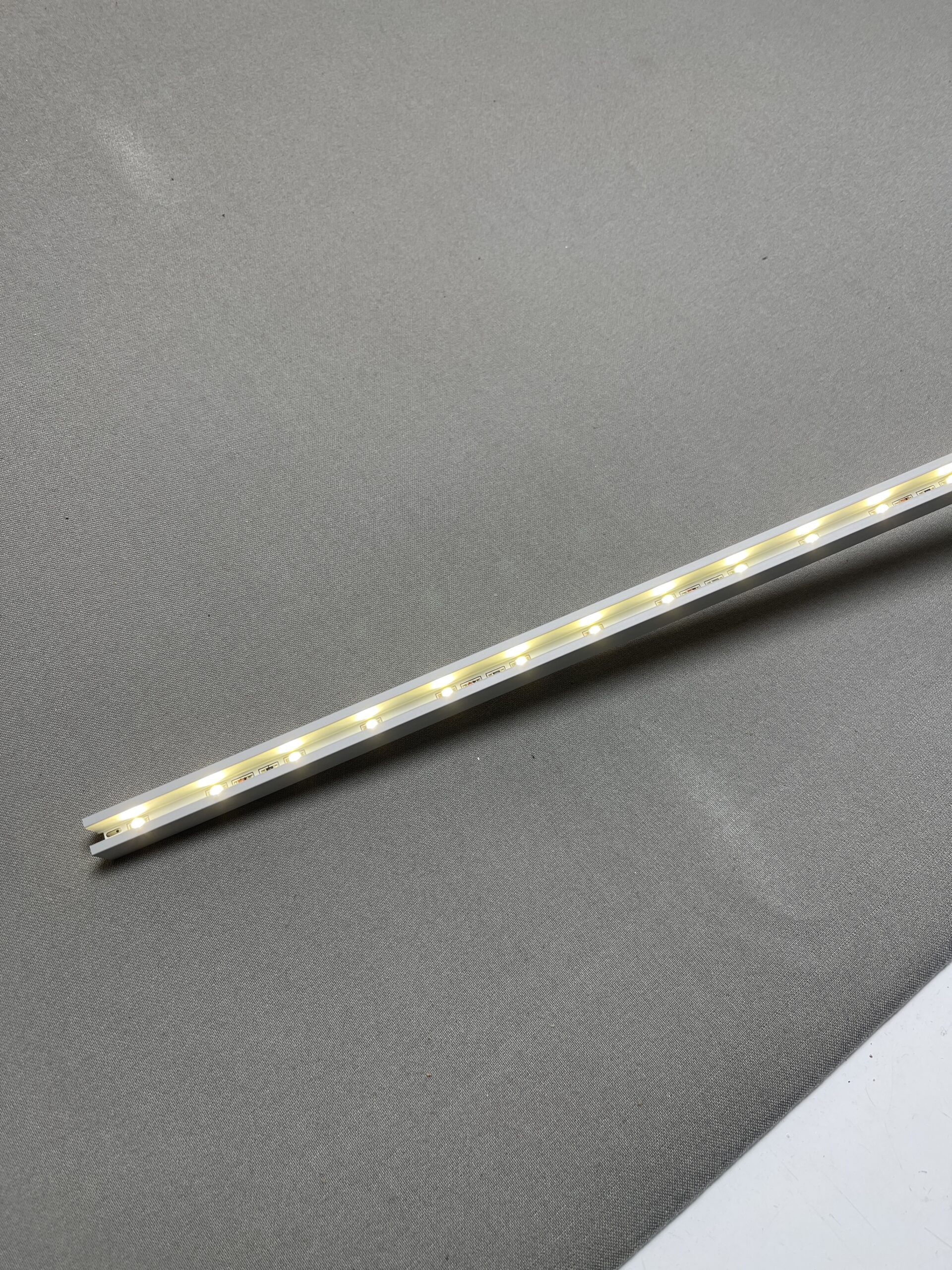 Dometic Light System LED mit U-Profil Alu 5er Set 550x10x15mm