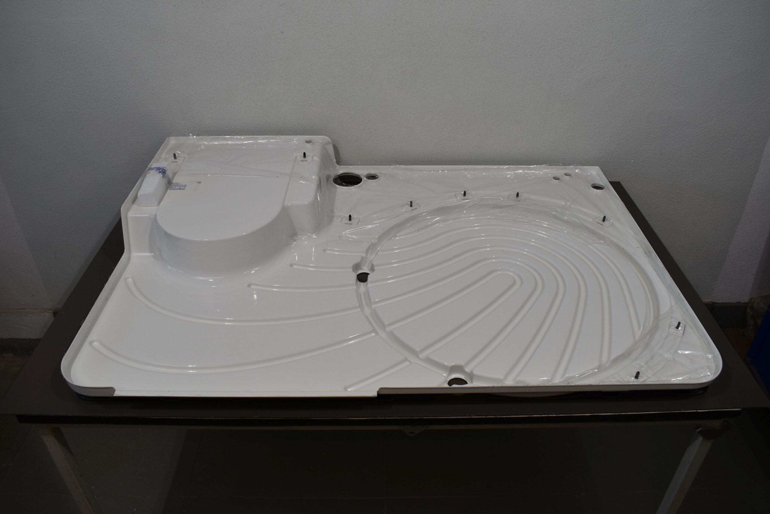 Duschwanne Eura Mobil 1287 x 885 mm CRE/ABS Galleno Plastic – Bild 7