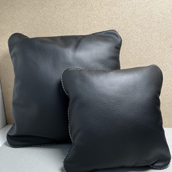 Niesmann & Bischoff Arto 83F/88F/88(L) Klassik Echtlederkissen Set schwarz