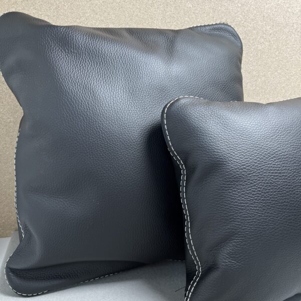 Niesmann & Bischoff Arto 83F/88F/88(L) Klassik Echtlederkissen Set schwarz