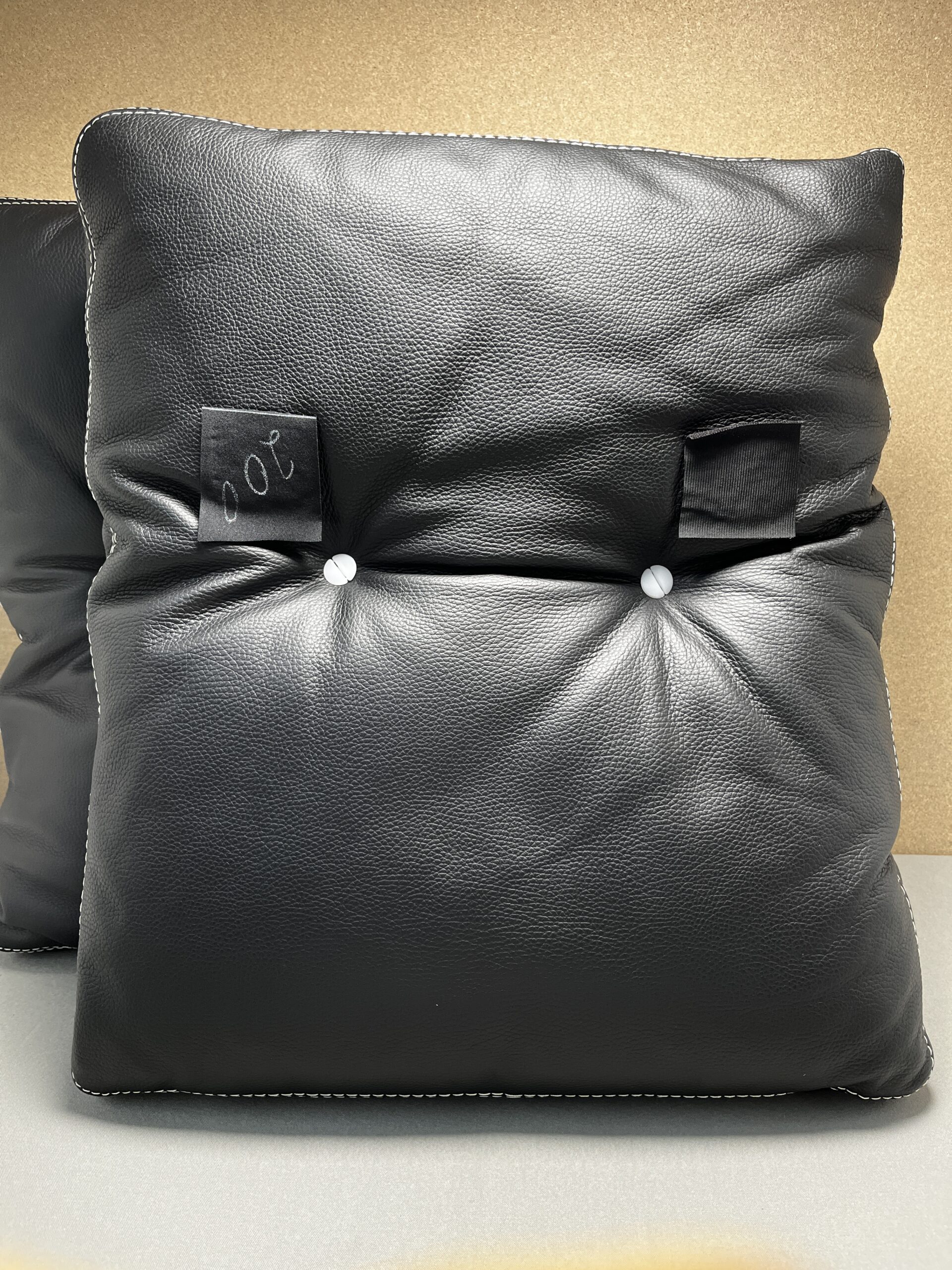 Niesmann & Bischoff Arto 83F/88F/88(L) Klassik Echtlederkissen Set schwarz