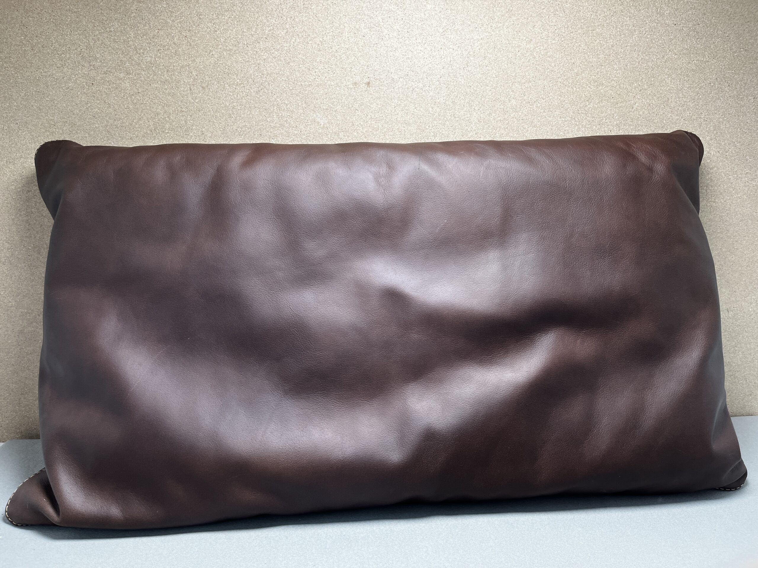 Niesmann & Bischoff Echtlederkissen mit Klett braun 84x48cm