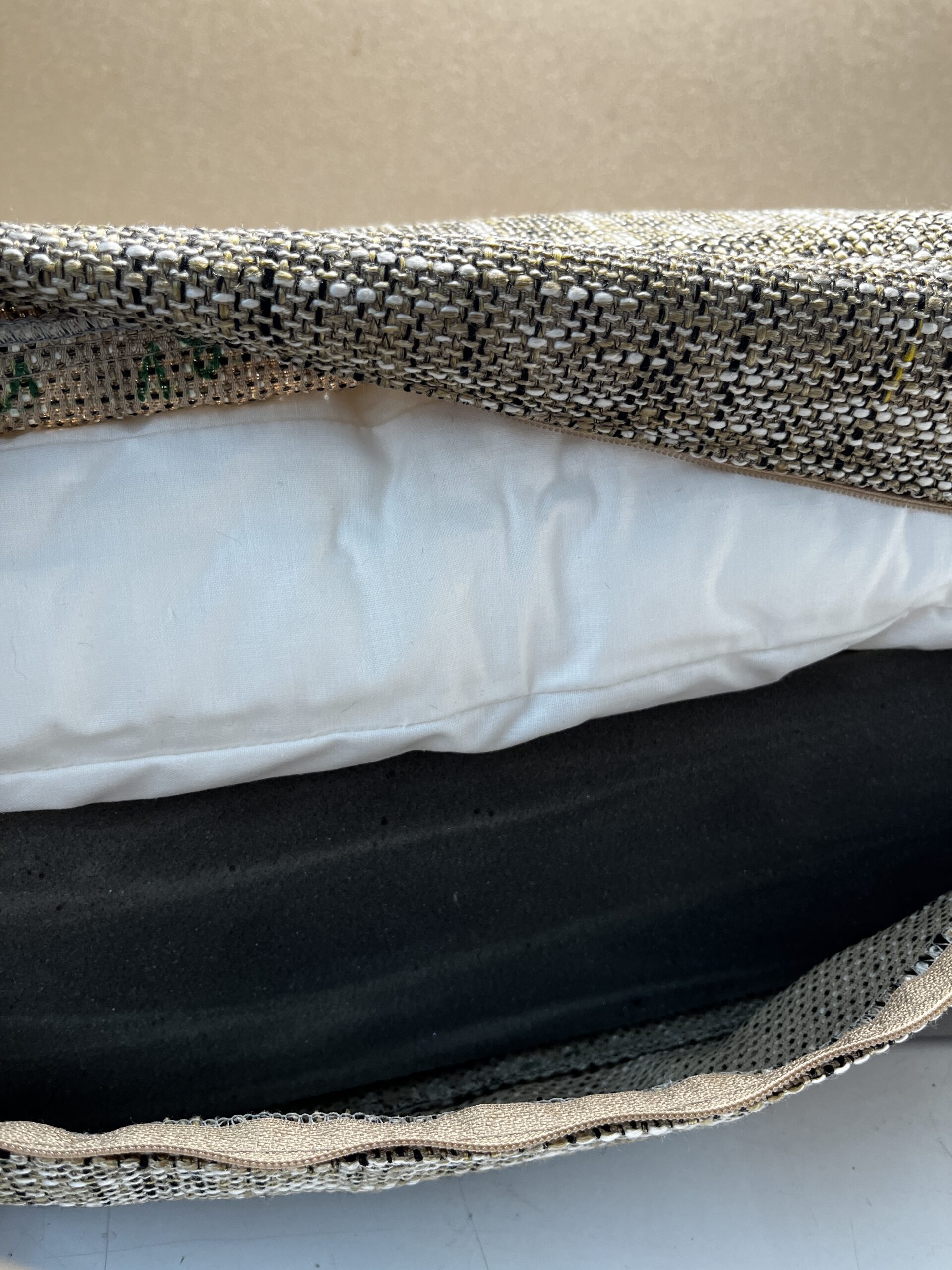 Niesmann & Bischoff Kissen braun beige Strukturstoff 60x50x18/11cm