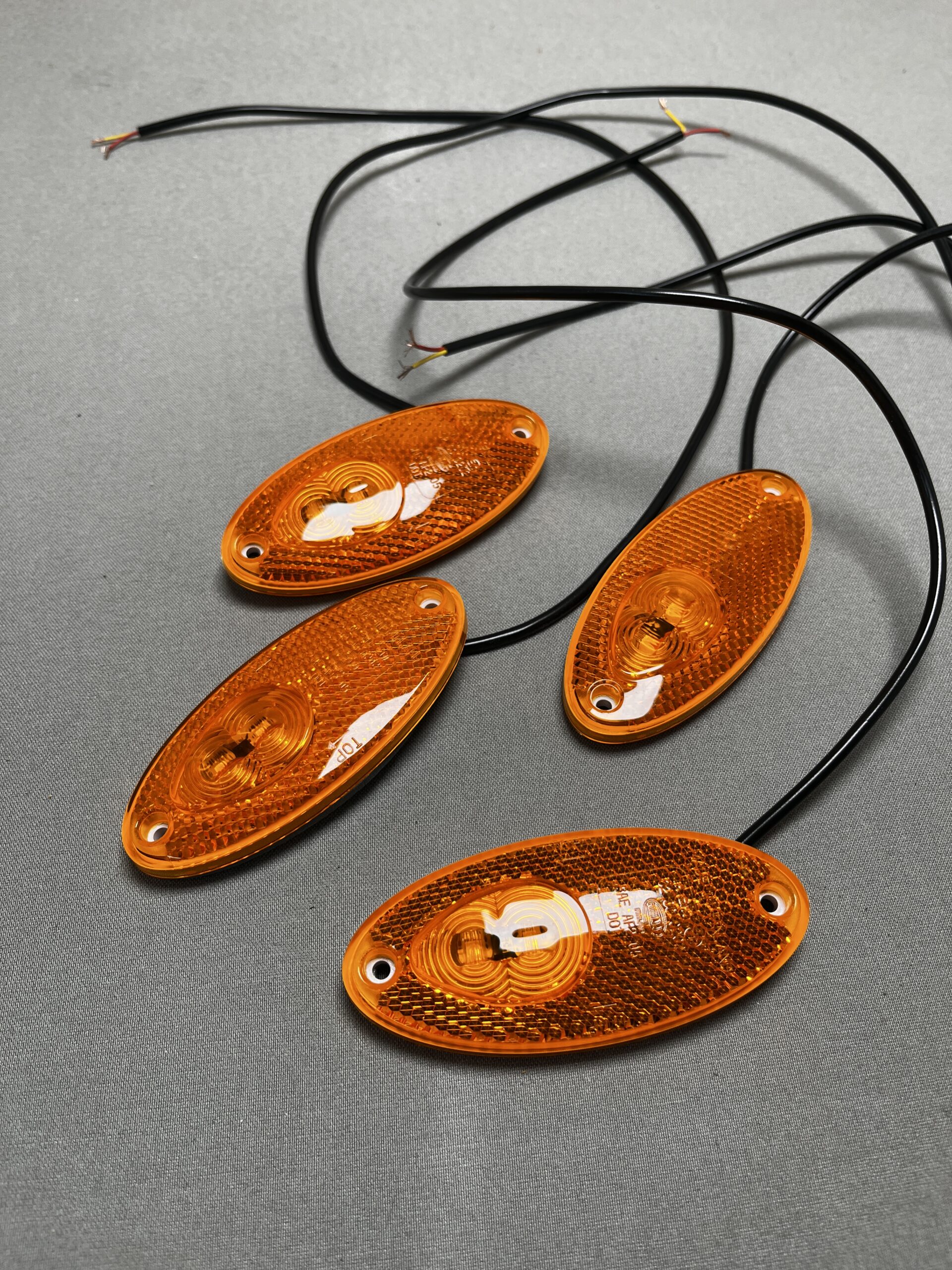 HELLA Seitenmarkierungsleuchte LED 2PS964295-067 4er Set