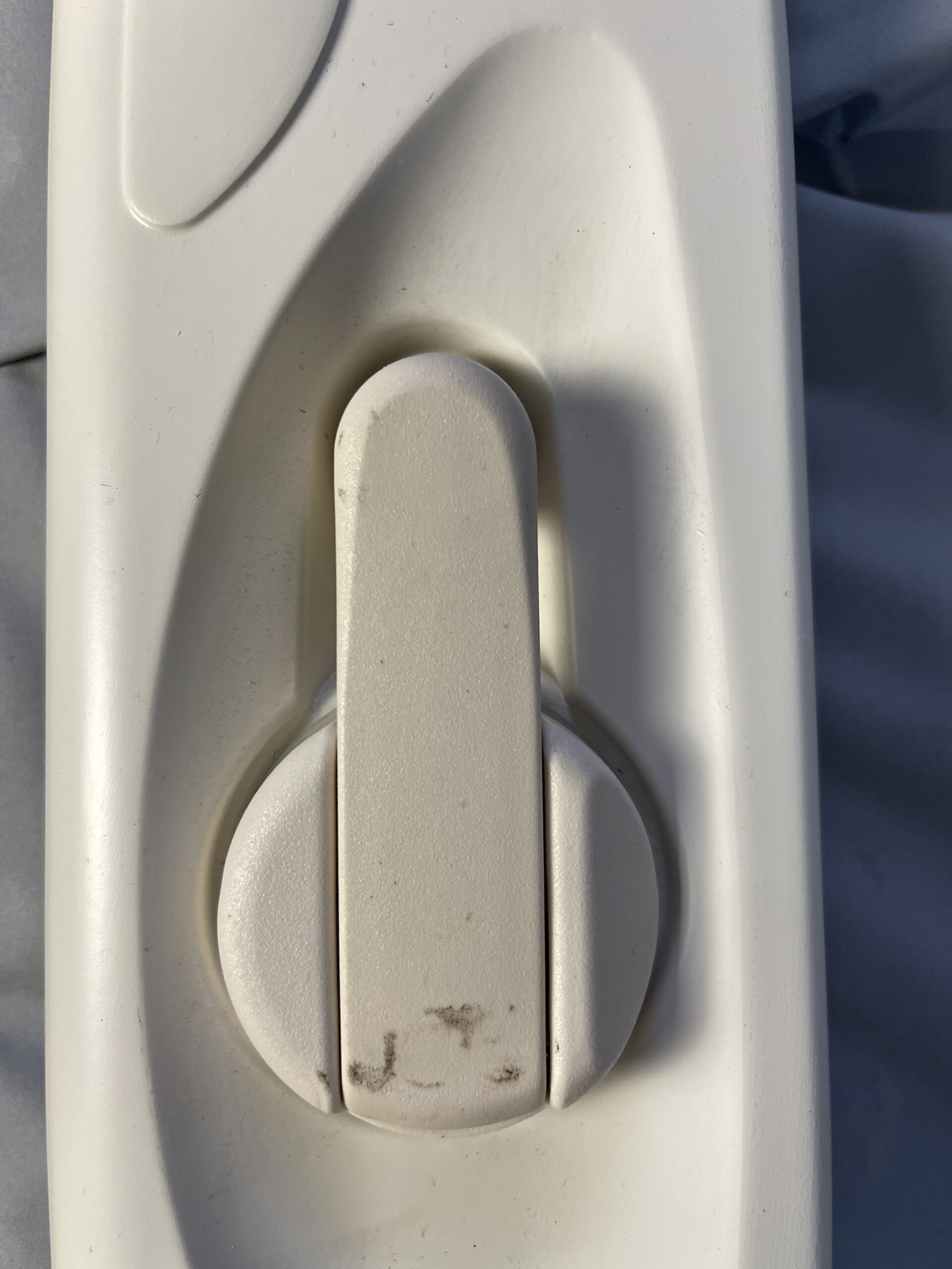 Dometic Heki 1 Innenrahmen für Dachhaube mit Gitter und Schrauben