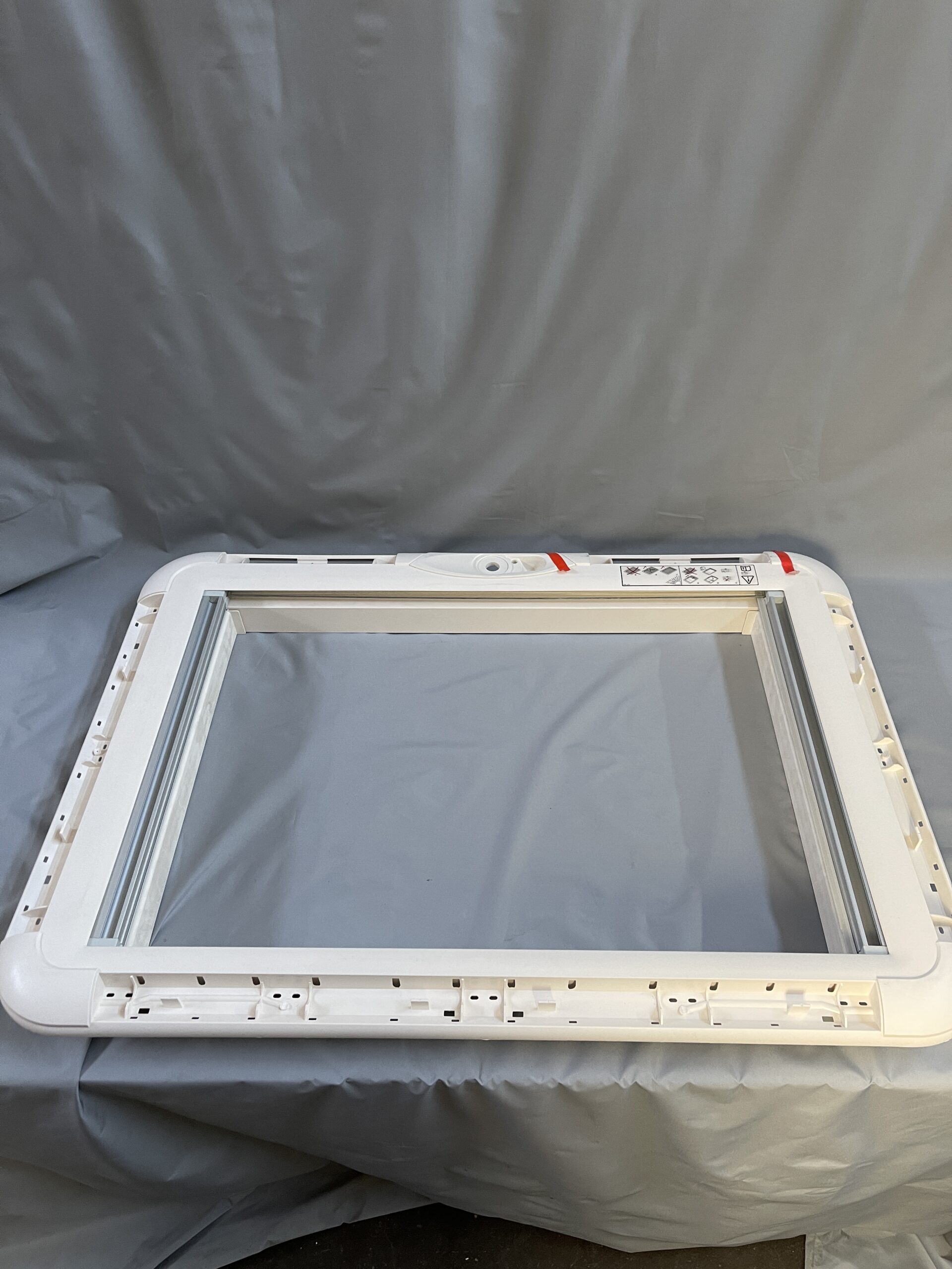 Dometic Innenrahmen für Heki 3 Dachhaube ohne Kurbel, Gitter, Schrauben