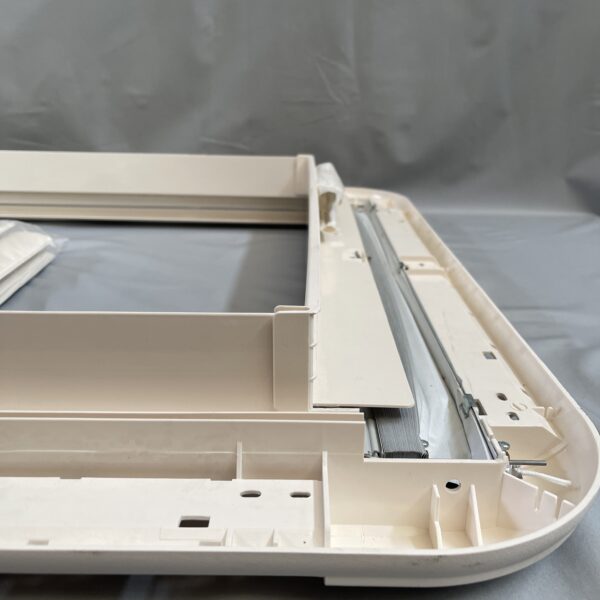 Dometic Heki 3 Innenrahmen für Dachhaube inkl. Leisten