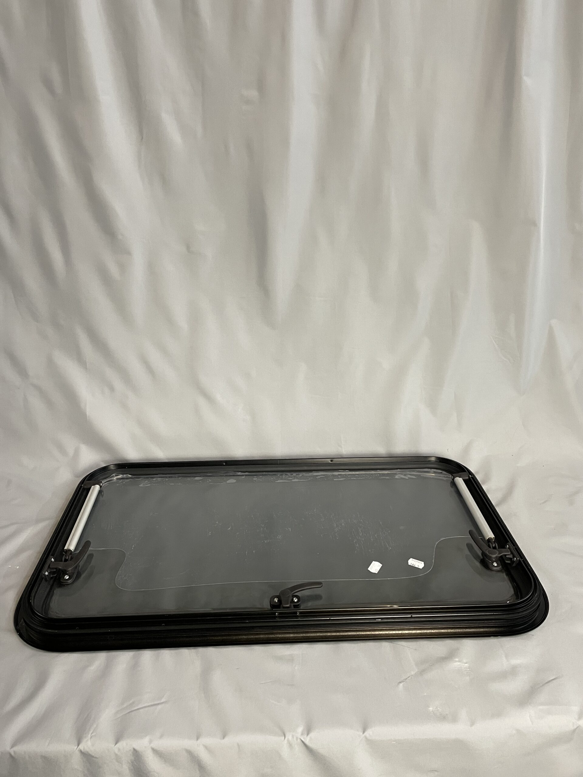 Ausstellfenster S7 P mit Rahmen, Dometic, 800 x 450 mm, schwarz getönt