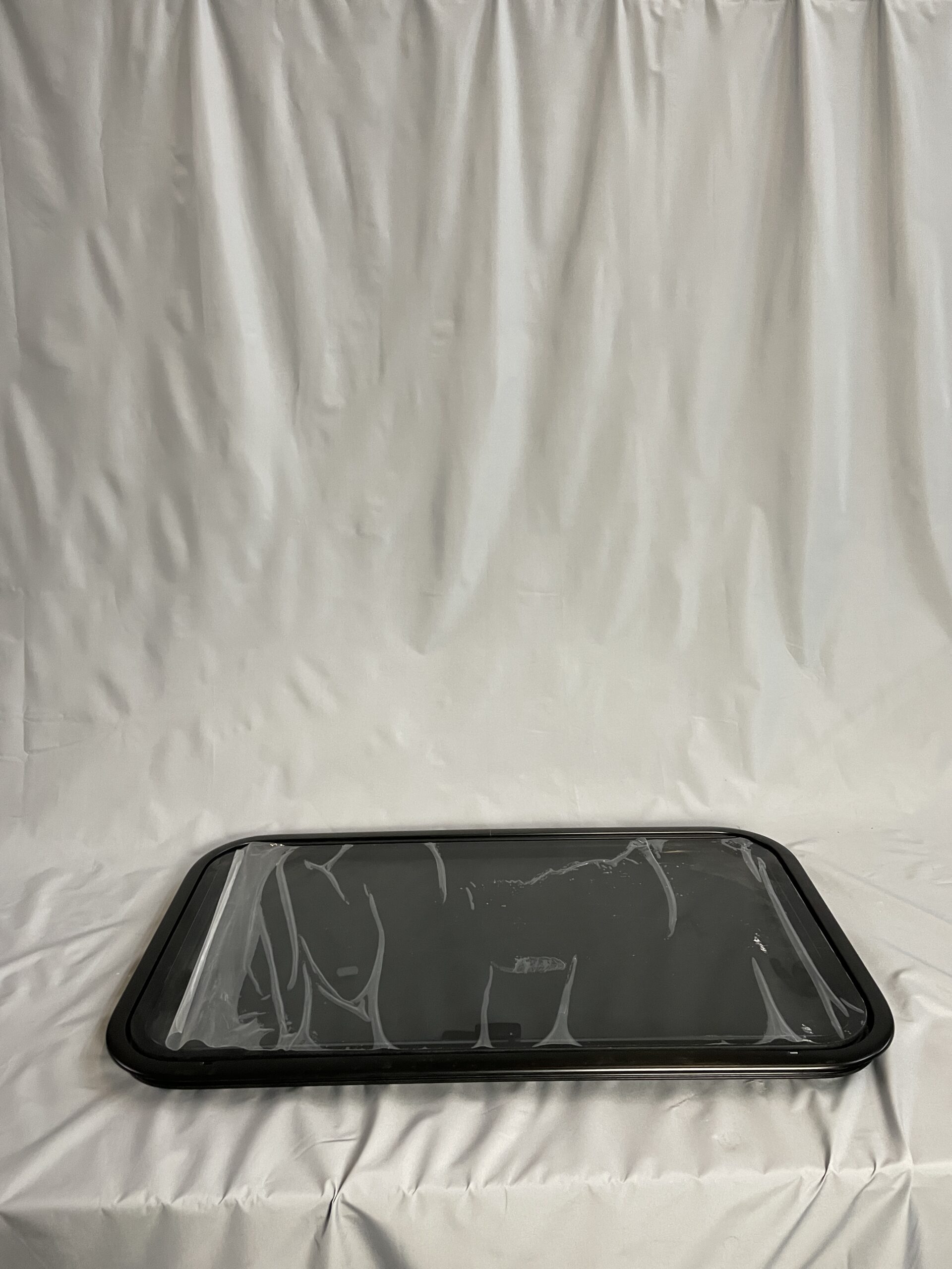 Ausstellfenster Dometic S7 P 700 x 400 mm, schwarz getönt