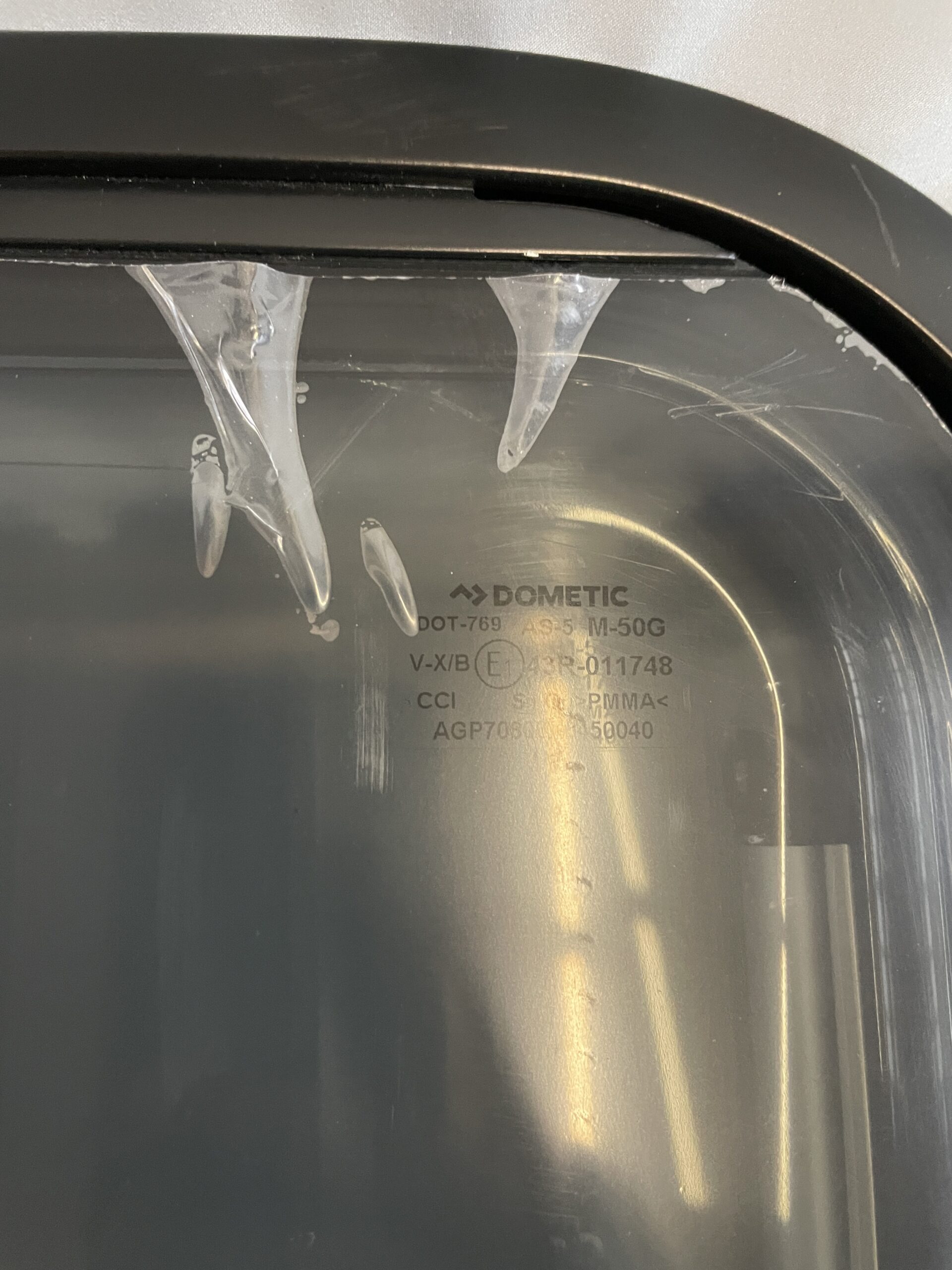 Ausstellfenster mit Rahmen, Dometic, 800 x 450 mm, schwarz getönt