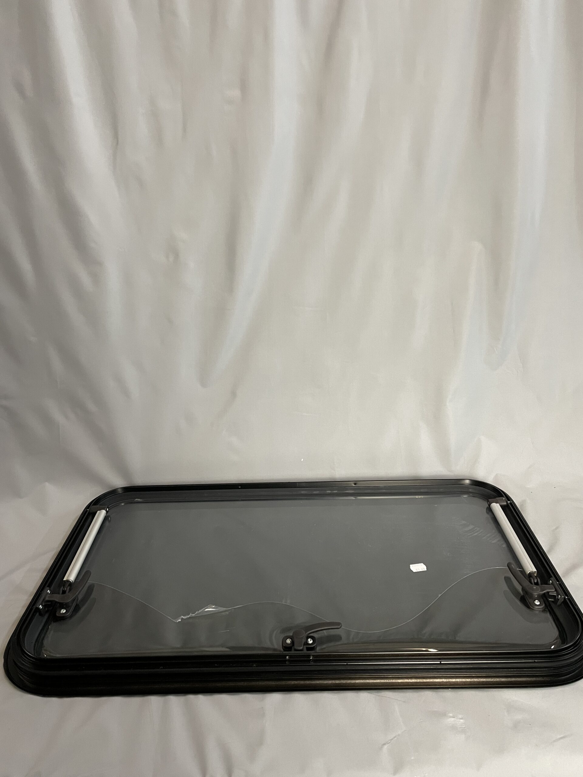 Ausstellfenster mit Rahmen, Dometic, 800 x 450 mm, schwarz getönt