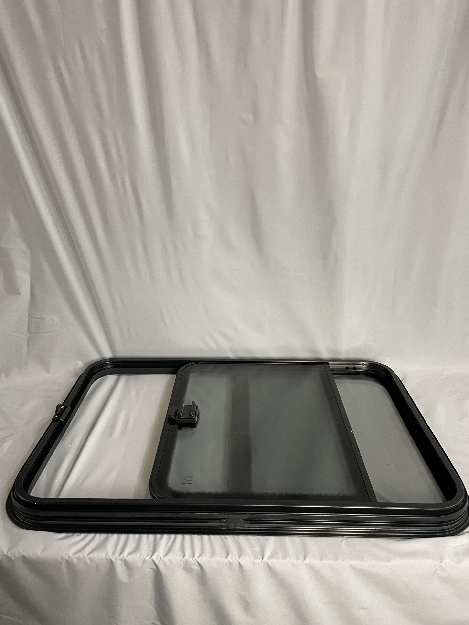 Mekuwa Schiebefenster, Echtglas, 900 x 600 mm