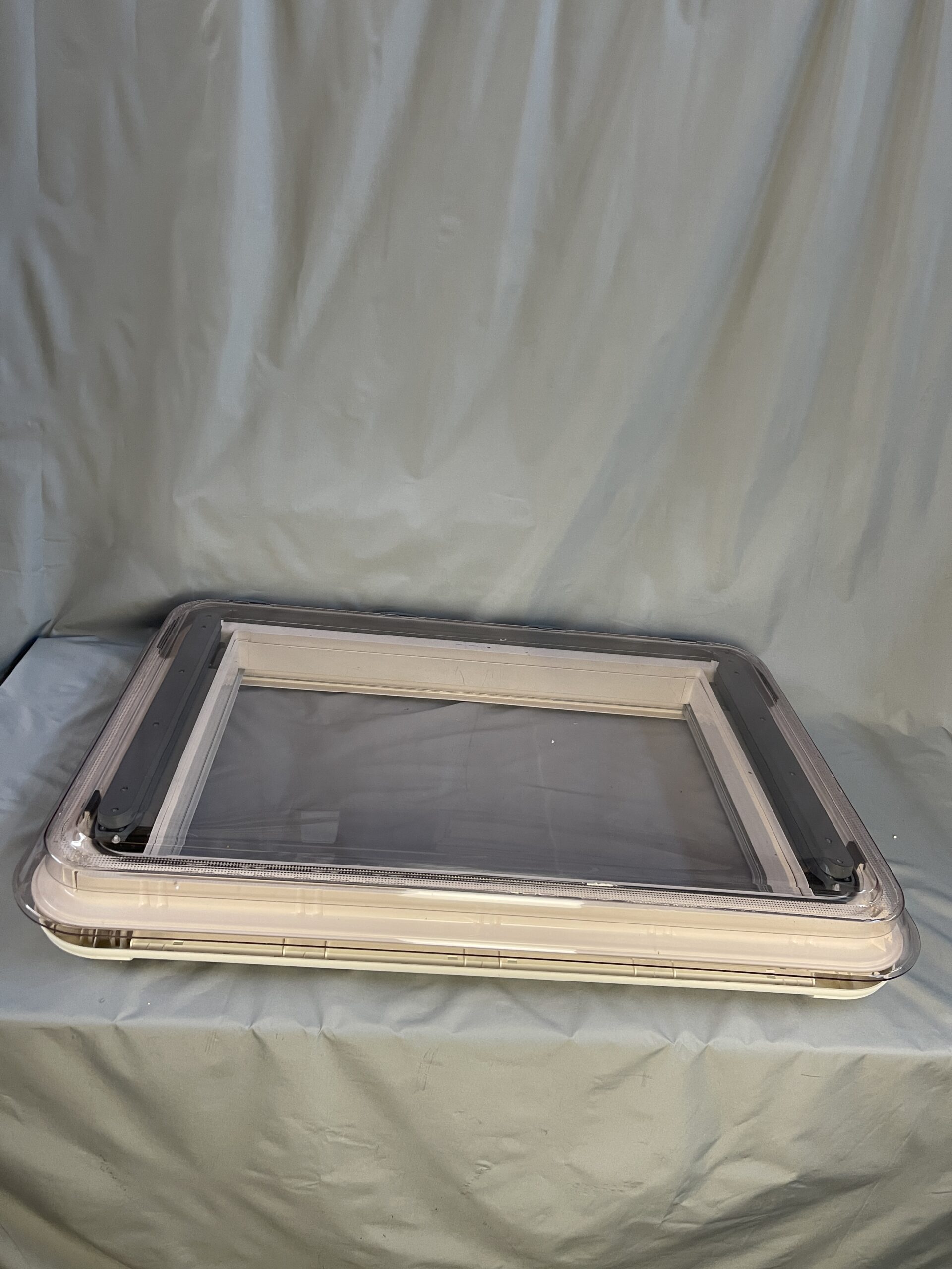 Dometic Heki 3 Dachhaube ohne Befestigungsmaterial