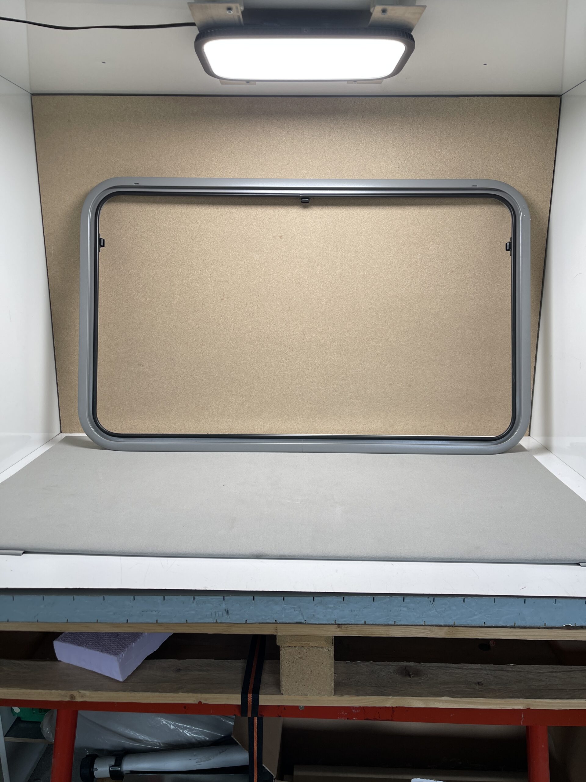 Dometic Rahmen Alu für Ausstellfenster ohne Glas 1000x600 mm grau S7/S7P