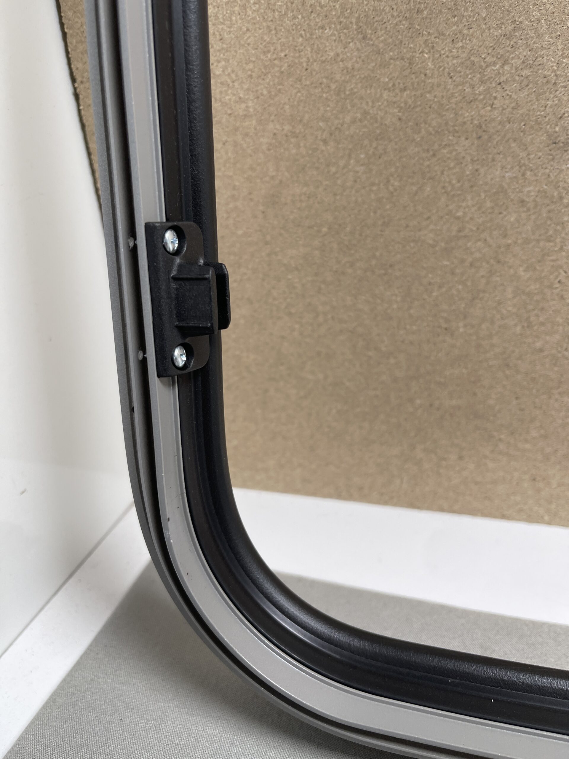 Dometic Rahmen Alu für Ausstellfenster ohne Glas 1000x600 mm grau S7/S7P