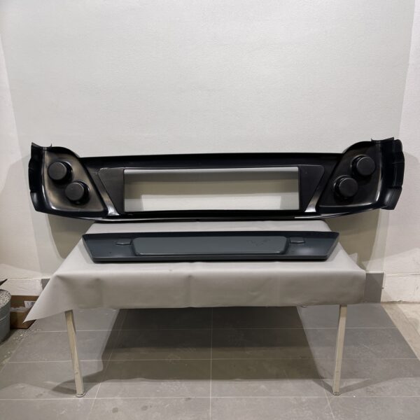 Niesmann + Bischoff Heckstoßfänger Arto 2 inkl. Klappe ohne Anbauteile