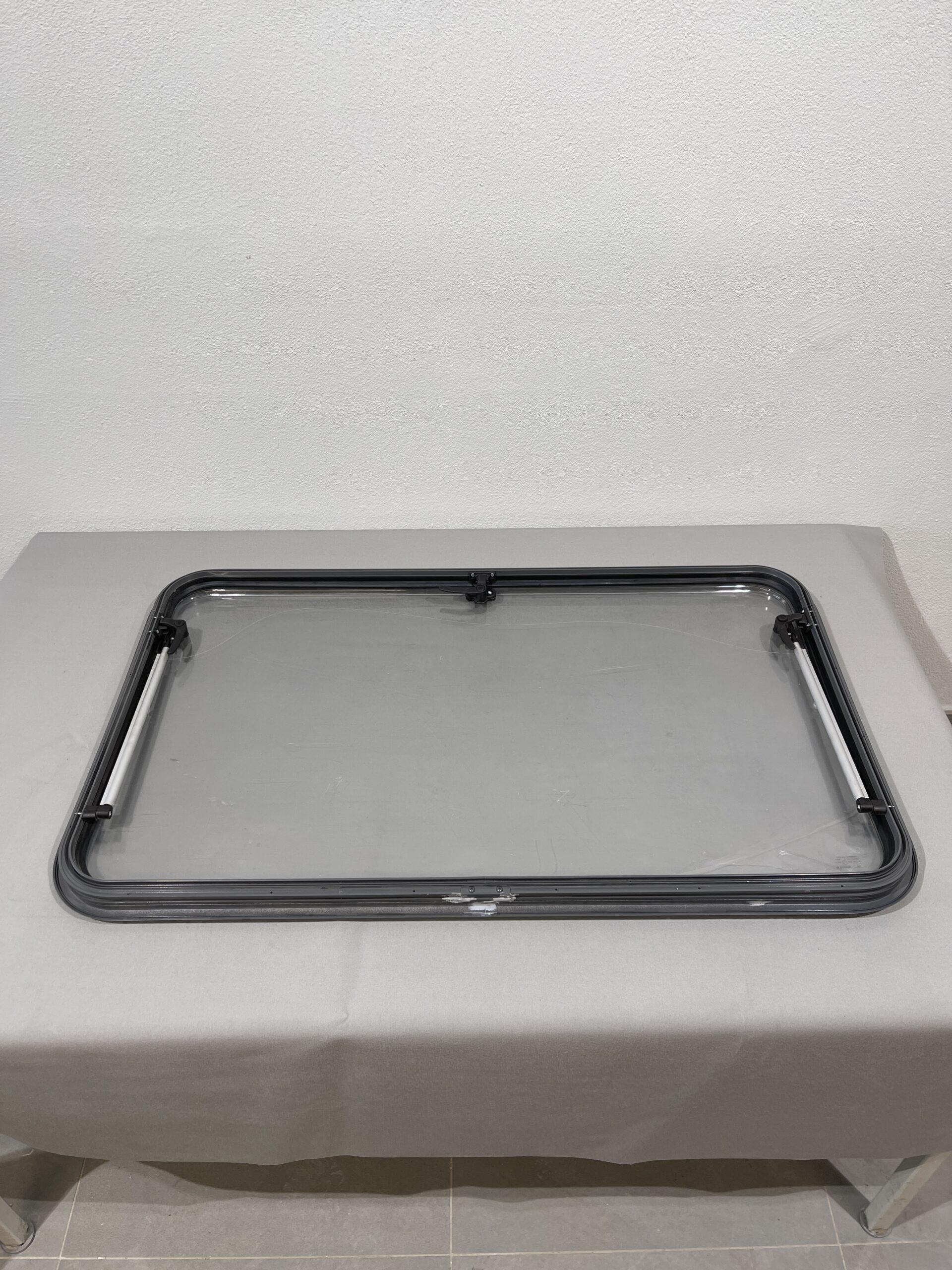 Dometic Ausstellfenster 1000x600mm grau