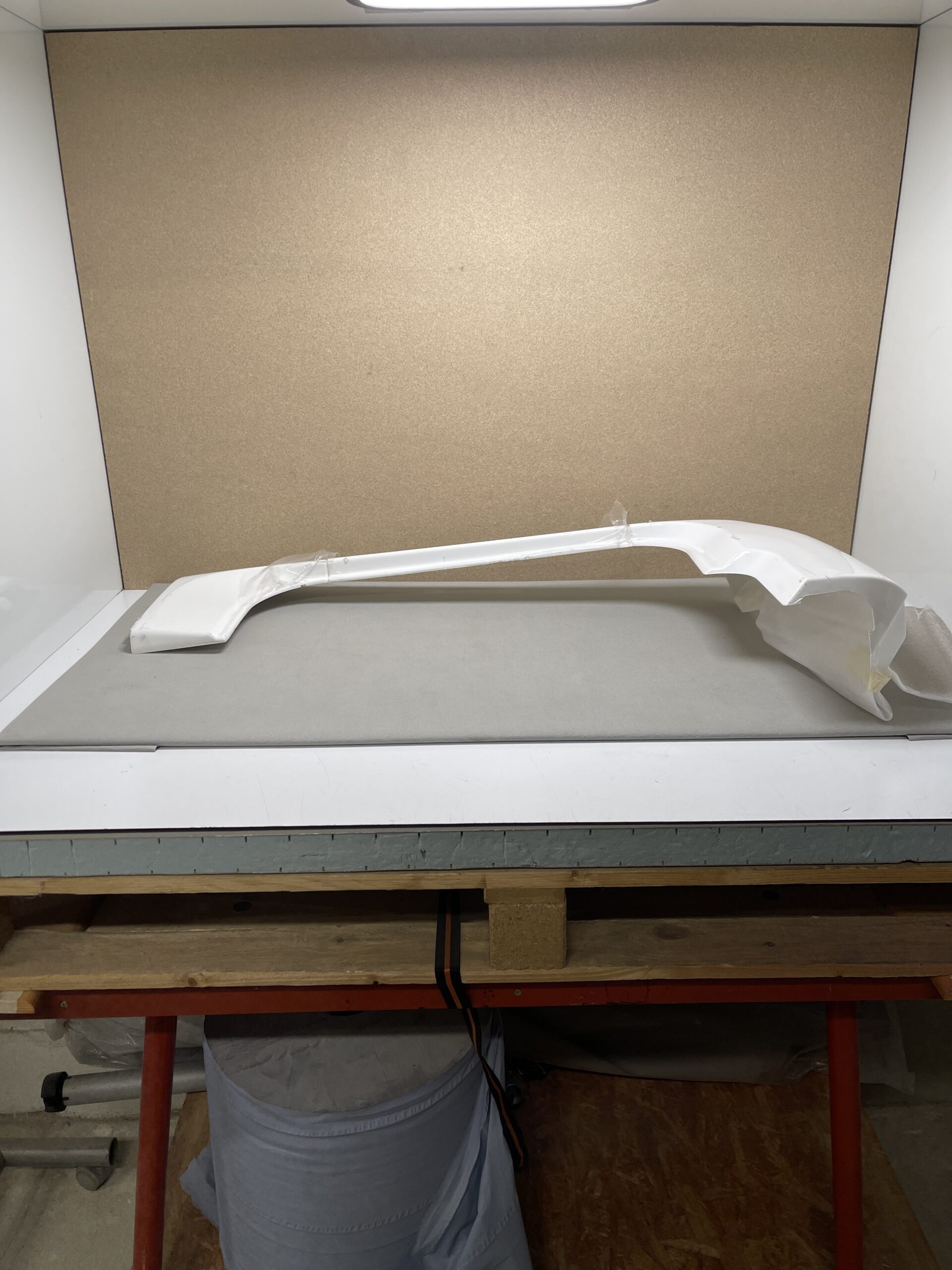 Eura Mobil Heckstoßfänger Seitenteil rechts 600