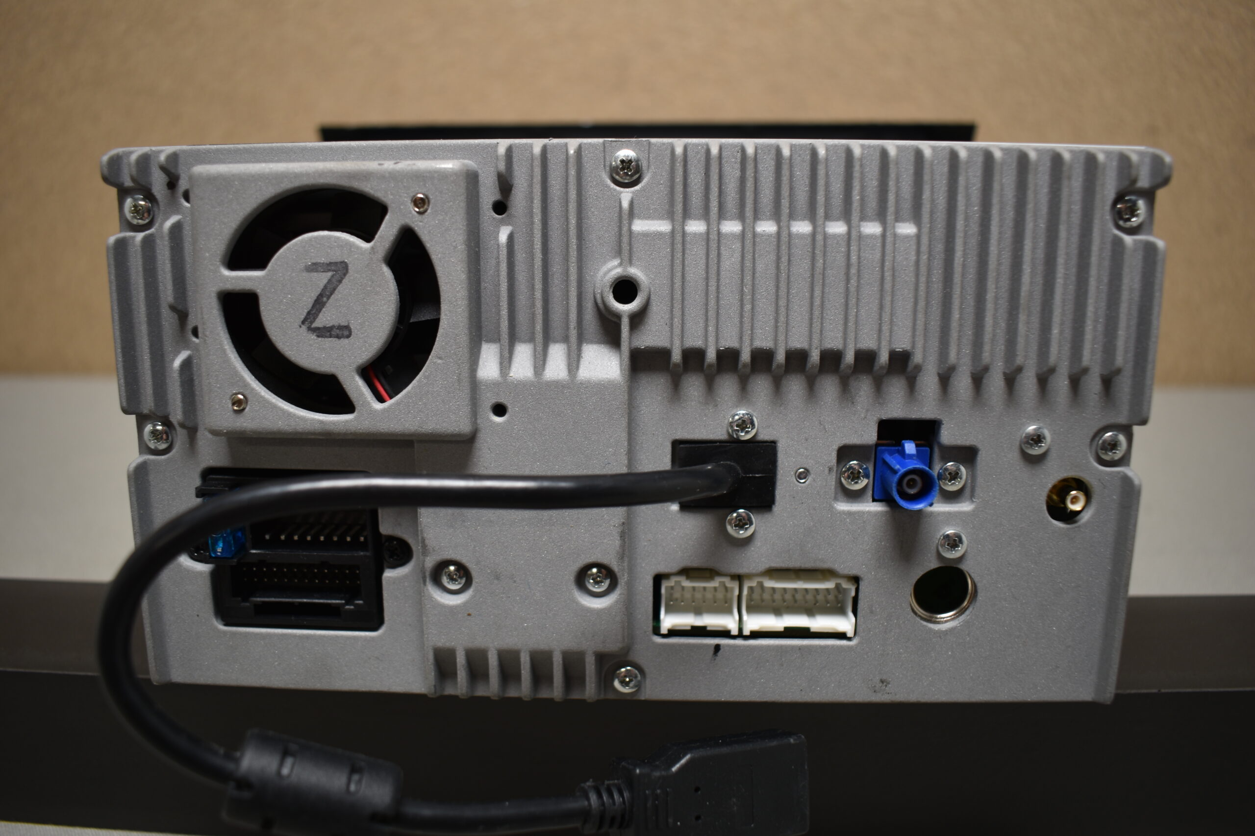 Zenec ZE 3726 MH-0-7 Navigationsgerät