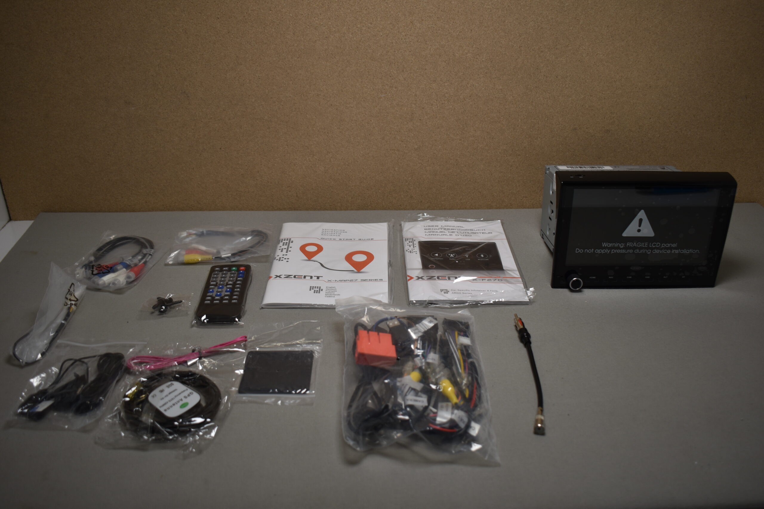 Zenec X-F270 Navigationsgerät