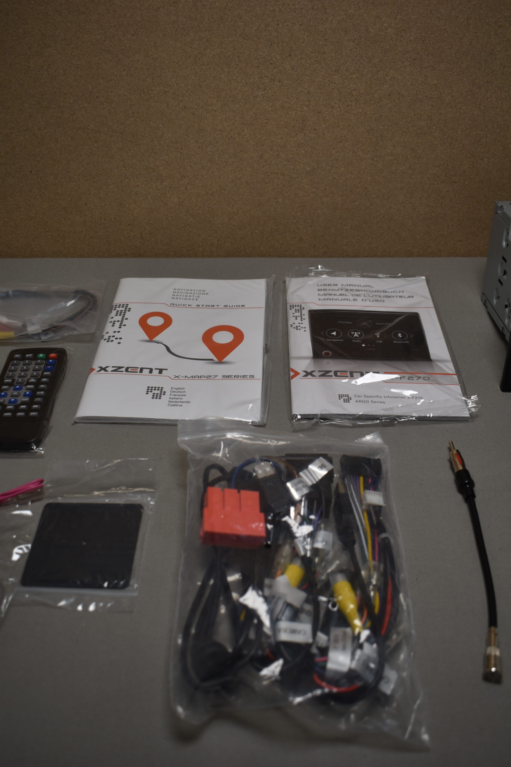 Zenec X-F270 Navigationsgerät