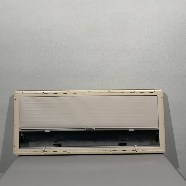 Dometic S4 Ausstellfenster 1450mm x 600mm, mit Rollo und Fliegennetz