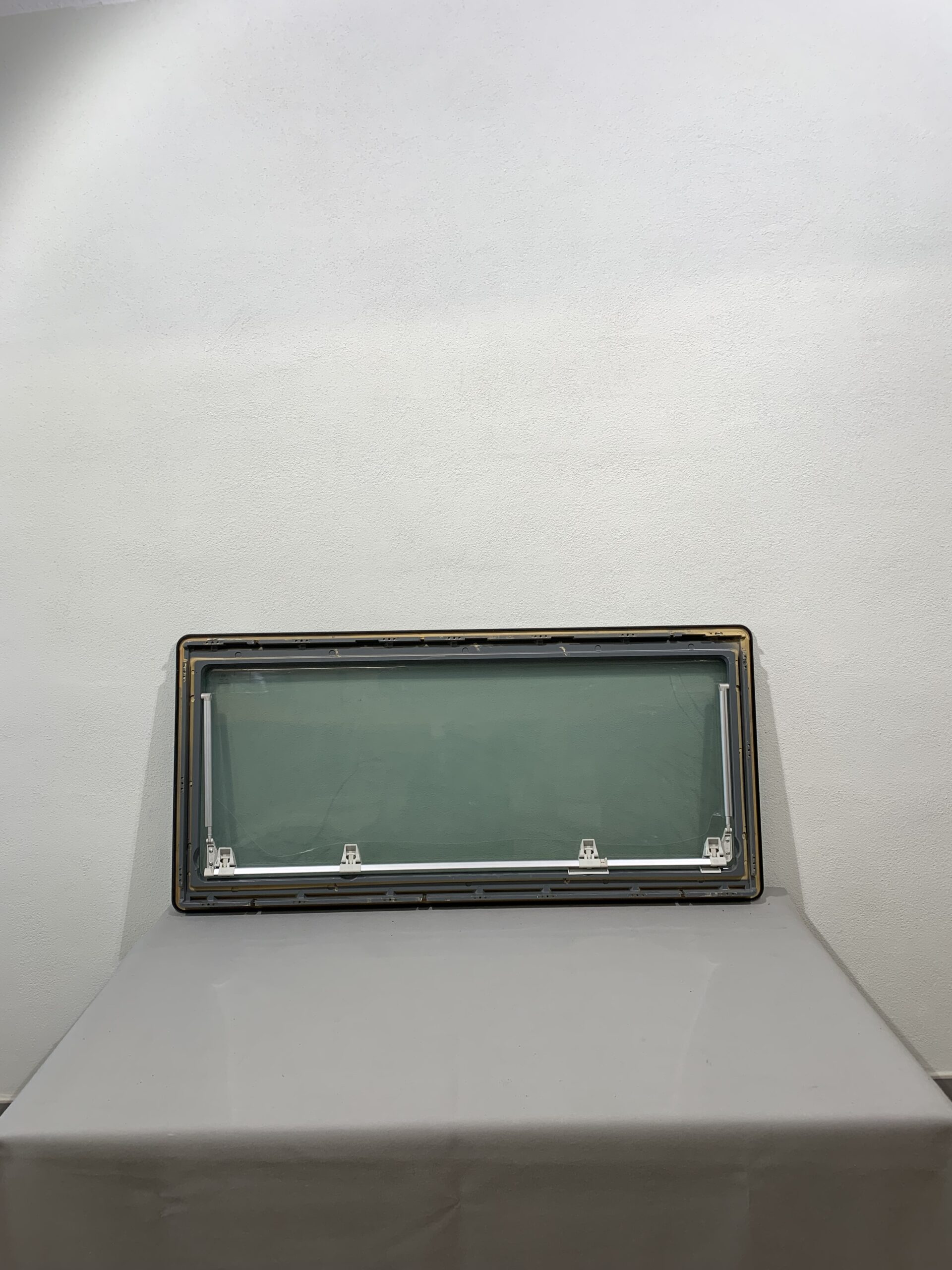 Dometic Ausstellfenster S4 grau 1300mm x 600mm