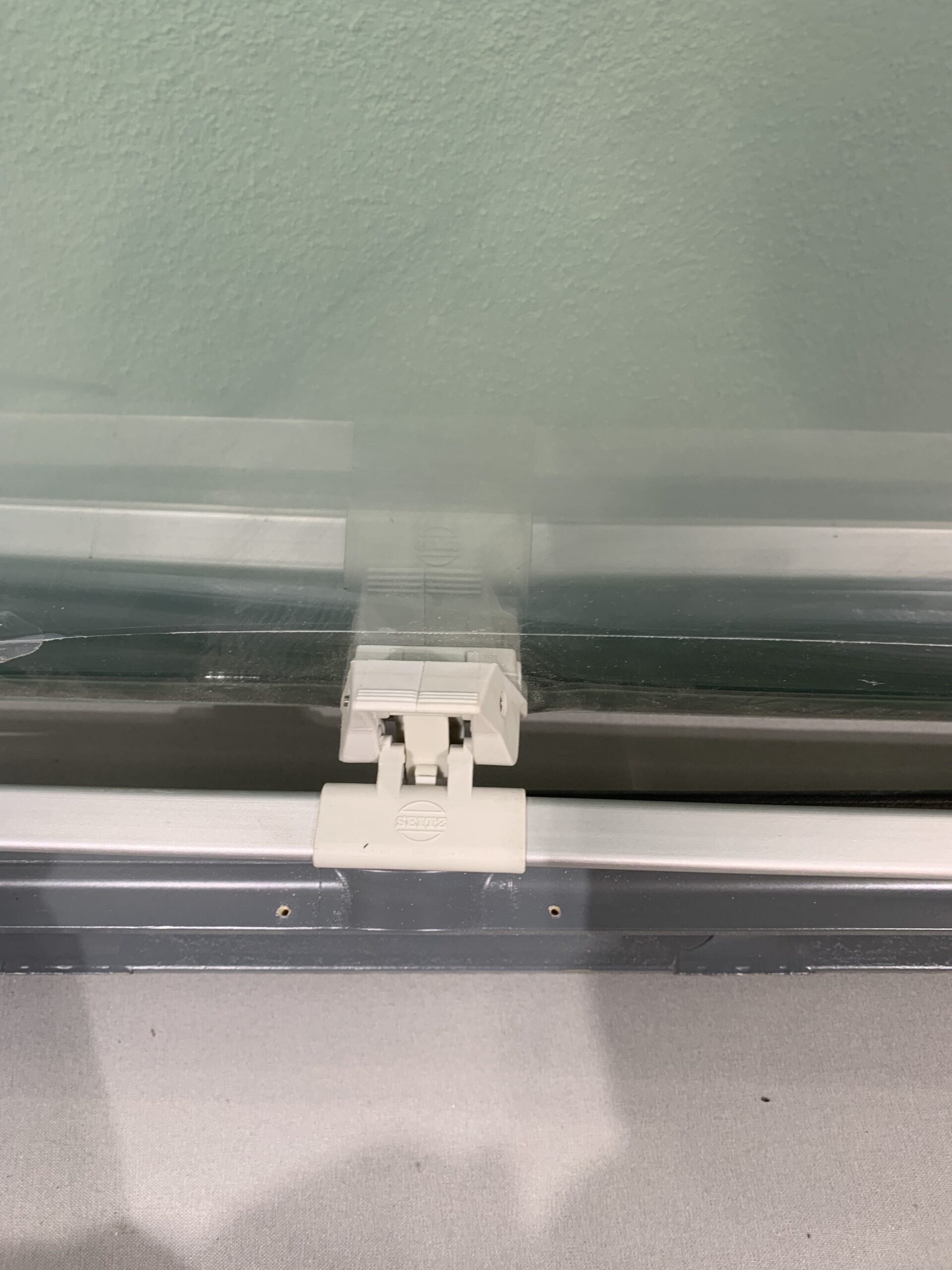 Dometic Ausstellfenster S4 grau 1300mm x 600mm