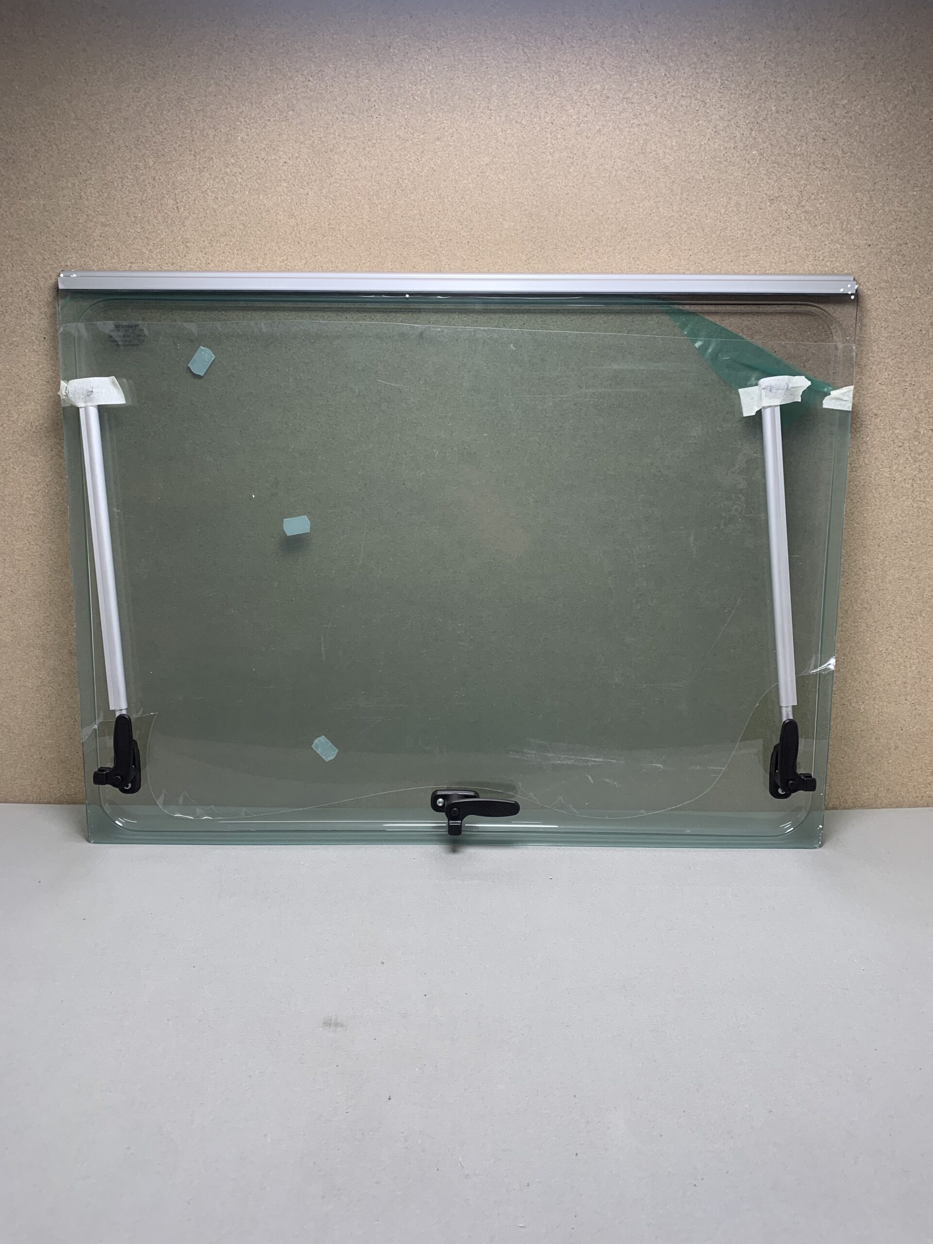 Carbest Ausstellfenster RW Van 960x450mm gewölbt