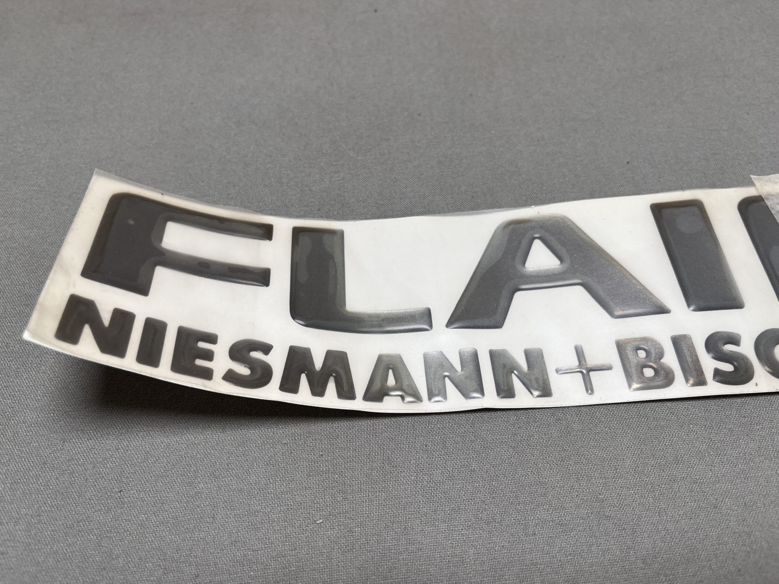 Niesmann & Bischoff Aufkleber Flair mittelgrau Oracal 951 Premium